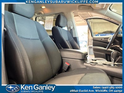 2019 Nissan Pathfinder S