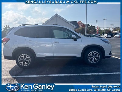 2024 Subaru Forester Premium