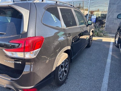 2024 Subaru Forester Premium