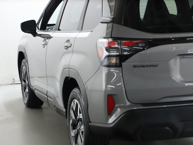 2025 Subaru Forester Premium Premium