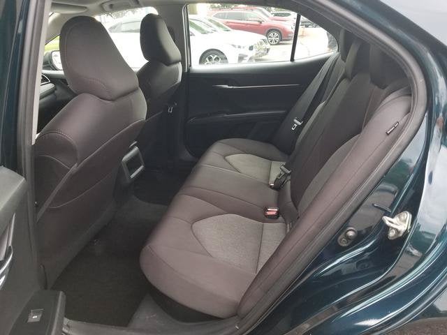 2019 Toyota Camry Hybrid LE
