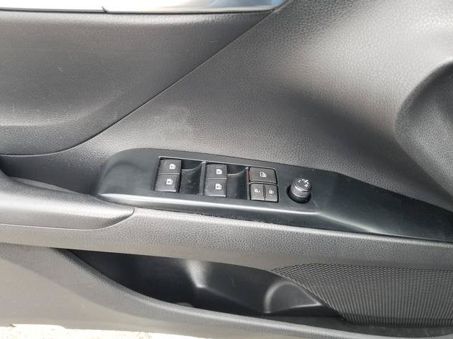2019 Toyota Camry Hybrid LE