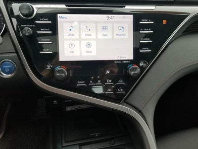 2019 Toyota Camry Hybrid LE