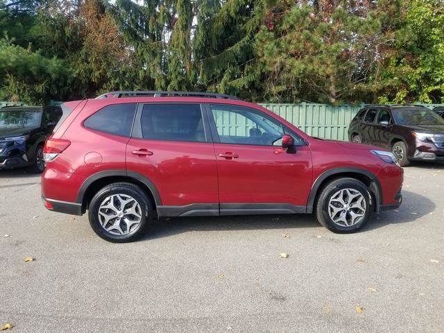 2023 Subaru Forester Premium