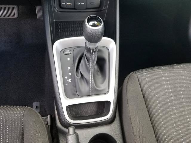 2022 Hyundai Venue SE